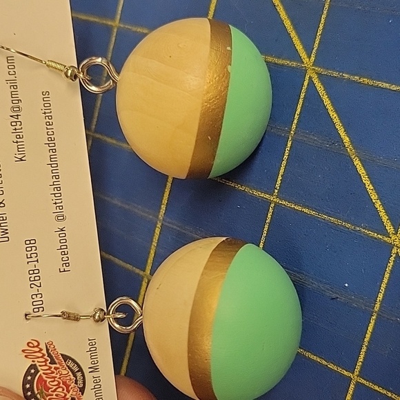 Felt's Fun Finds Jewelry - Gold Painted Stripe Wooden Ball 1.5" Earrings Cream Teal
